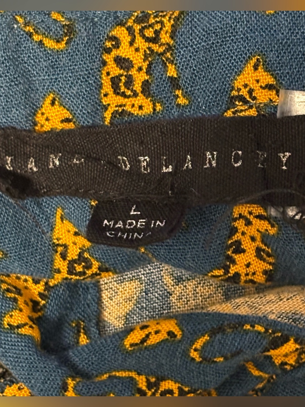 JANE + DELANCEY Leopard Print Button Front Blouse XL Mustard Animal Print Top - Picture 10 of 10